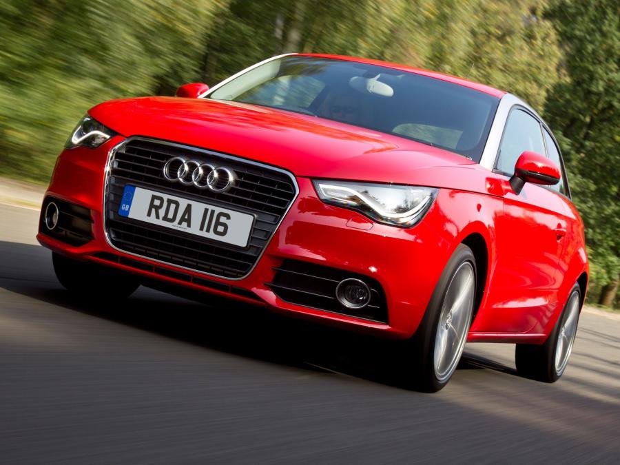  Audi A1 TDI (8X) 2010 года  (UK) (фото 20 из 29)